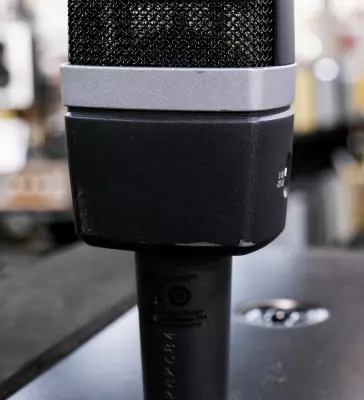 AKG - C214 - Cardioid Condense 5